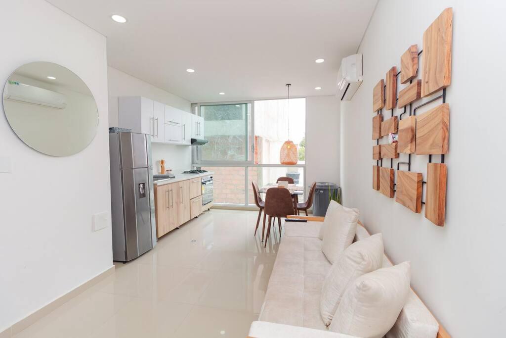 Apartamento A Un Paso Del Mar En Rodadero White 302 * Santa Marta (Magdalena)